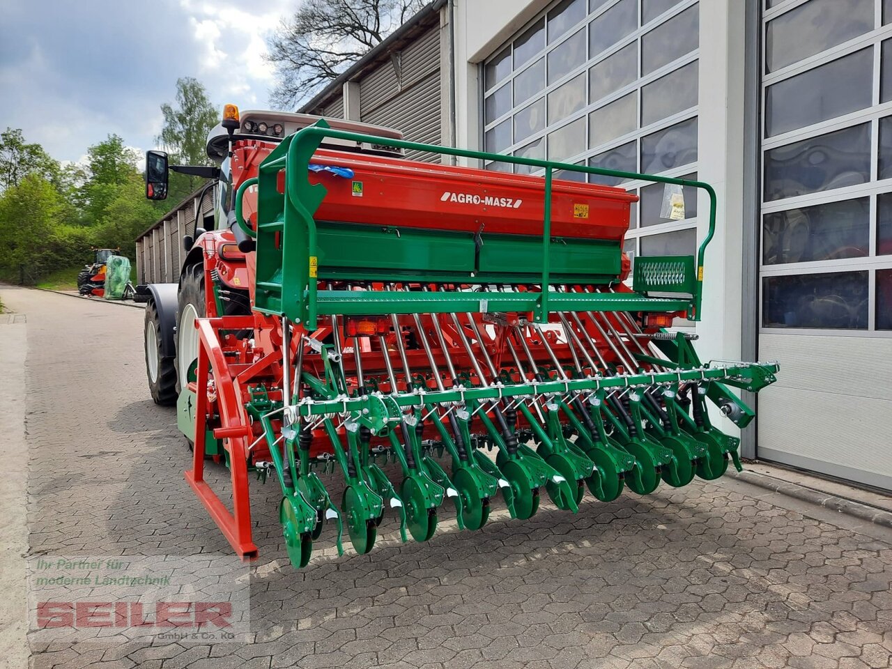 Agro-Masz ANA 30 + SN 300 - Kombinovana mašina za setvu: slika 4 Agro-Masz ANA 30 + SN 300 - Kombinovana mašina za setvu: slika 4