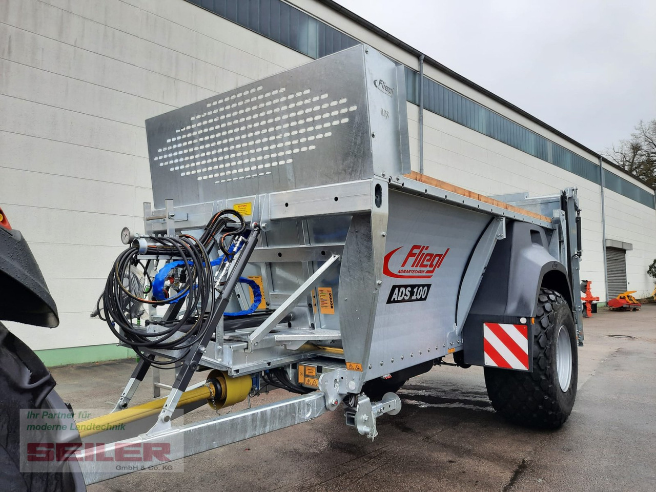 Fliegl ADS 100 Einachs 9m³ - Rasipač prirodnog đubirva: slika 2 Fliegl ADS 100 Einachs 9m³ - Rasipač prirodnog đubirva: slika 2