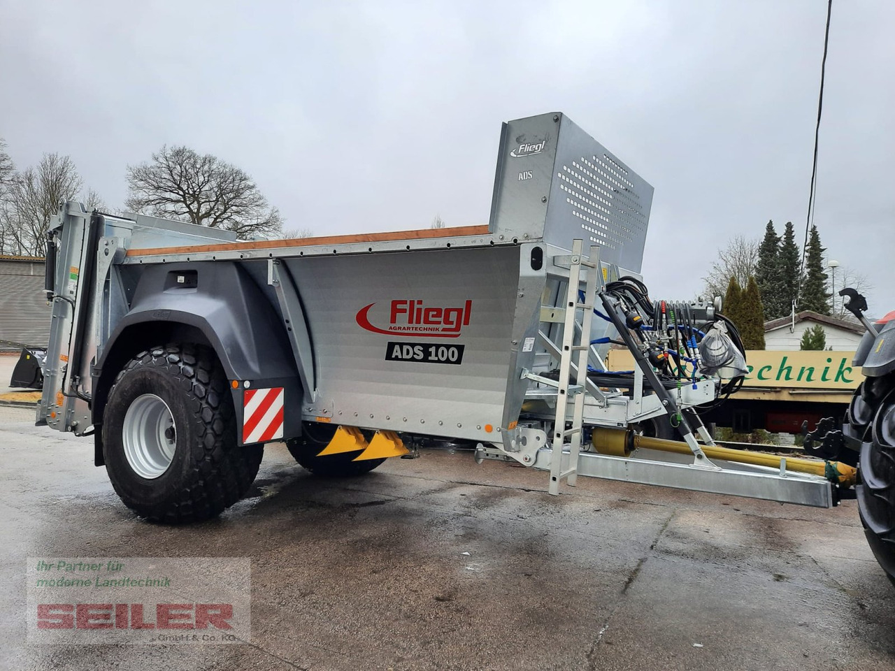 Fliegl ADS 100 Einachs 9m³ - Rasipač prirodnog đubirva: slika 1 Fliegl ADS 100 Einachs 9m³ - Rasipač prirodnog đubirva: slika 1
