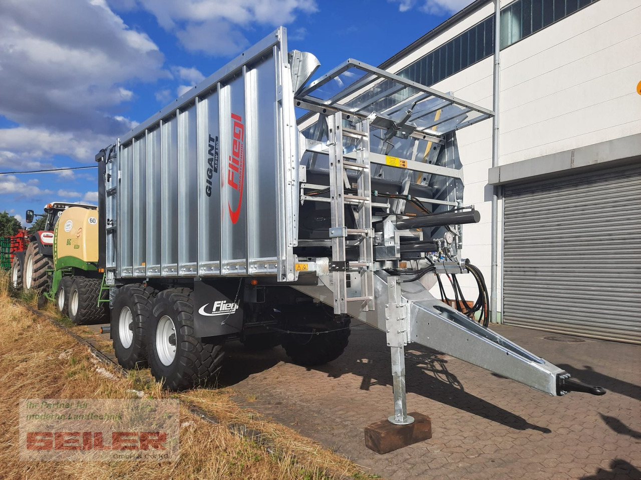 Fliegl ASW 190 FOX 27m³ - Prikolica sa automatskim punjenjem: slika 1 Fliegl ASW 190 FOX 27m³ - Prikolica sa automatskim punjenjem: slika 1