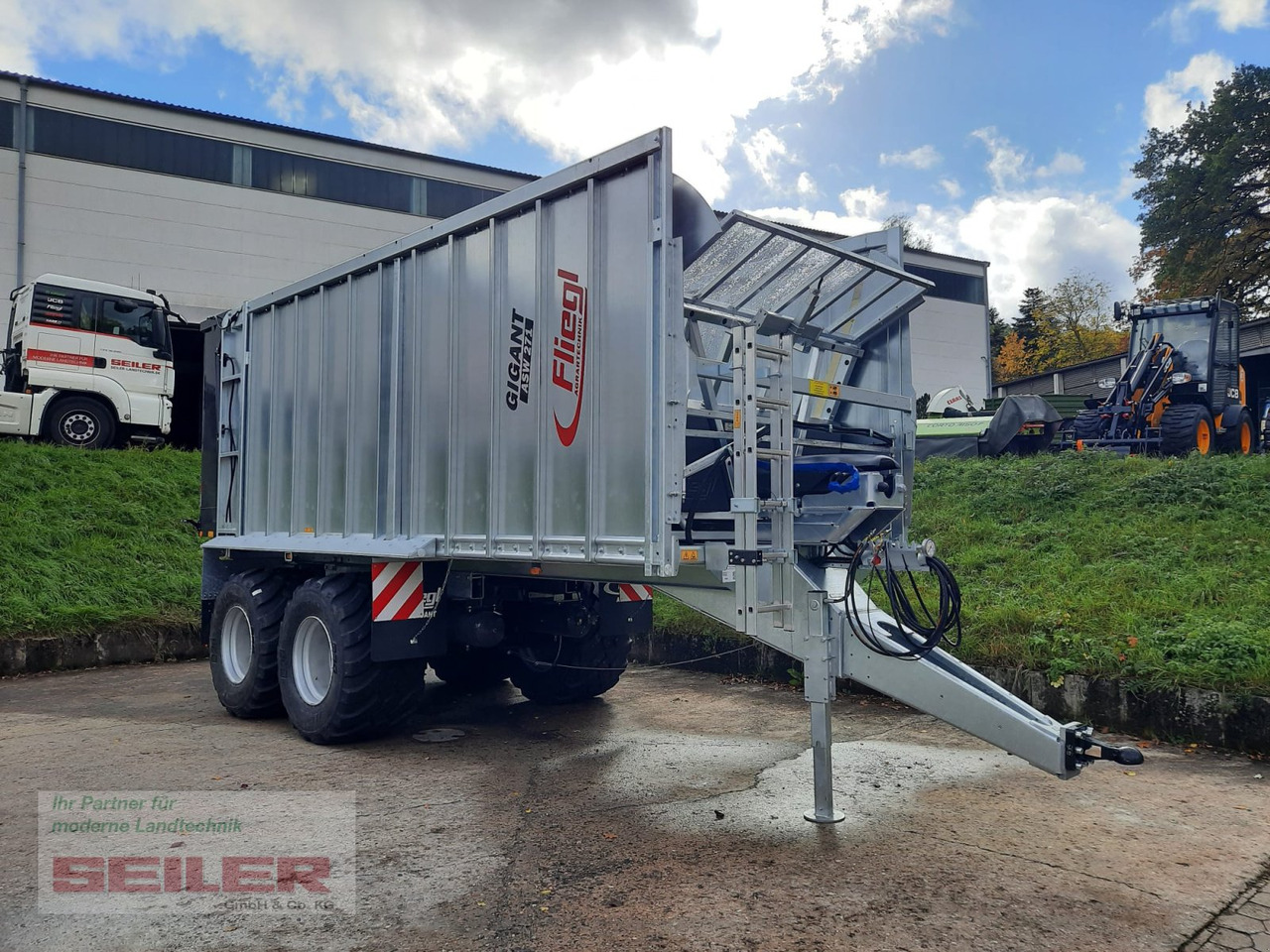Fliegl ASW 271 C FOX 40m³ Franken-Renner - Prikolica sa automatskim punjenjem: slika 1 Fliegl ASW 271 C FOX 40m³ Franken-Renner - Prikolica sa automatskim punjenjem: slika 1