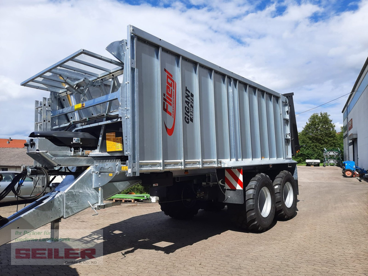 Fliegl ASW 271 C FOX Lenkachse 26,5" 35m³ - Prikolica sa automatskim punjenjem: slika 2 Fliegl ASW 271 C FOX Lenkachse 26,5" 35m³ - Prikolica sa automatskim punjenjem: slika 2