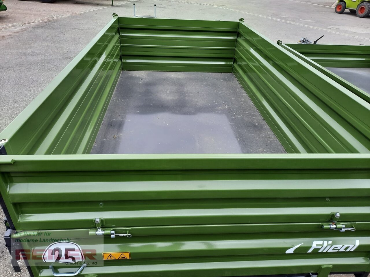 Traktorska prikolica za farmu/ Kiper novi Fliegl EDK 50 FOX: slika 9
