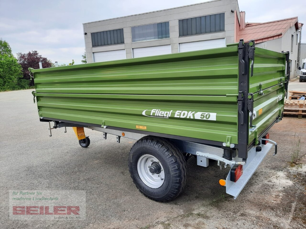 Traktorska prikolica za farmu/ Kiper novi Fliegl EDK 50 FOX: slika 11