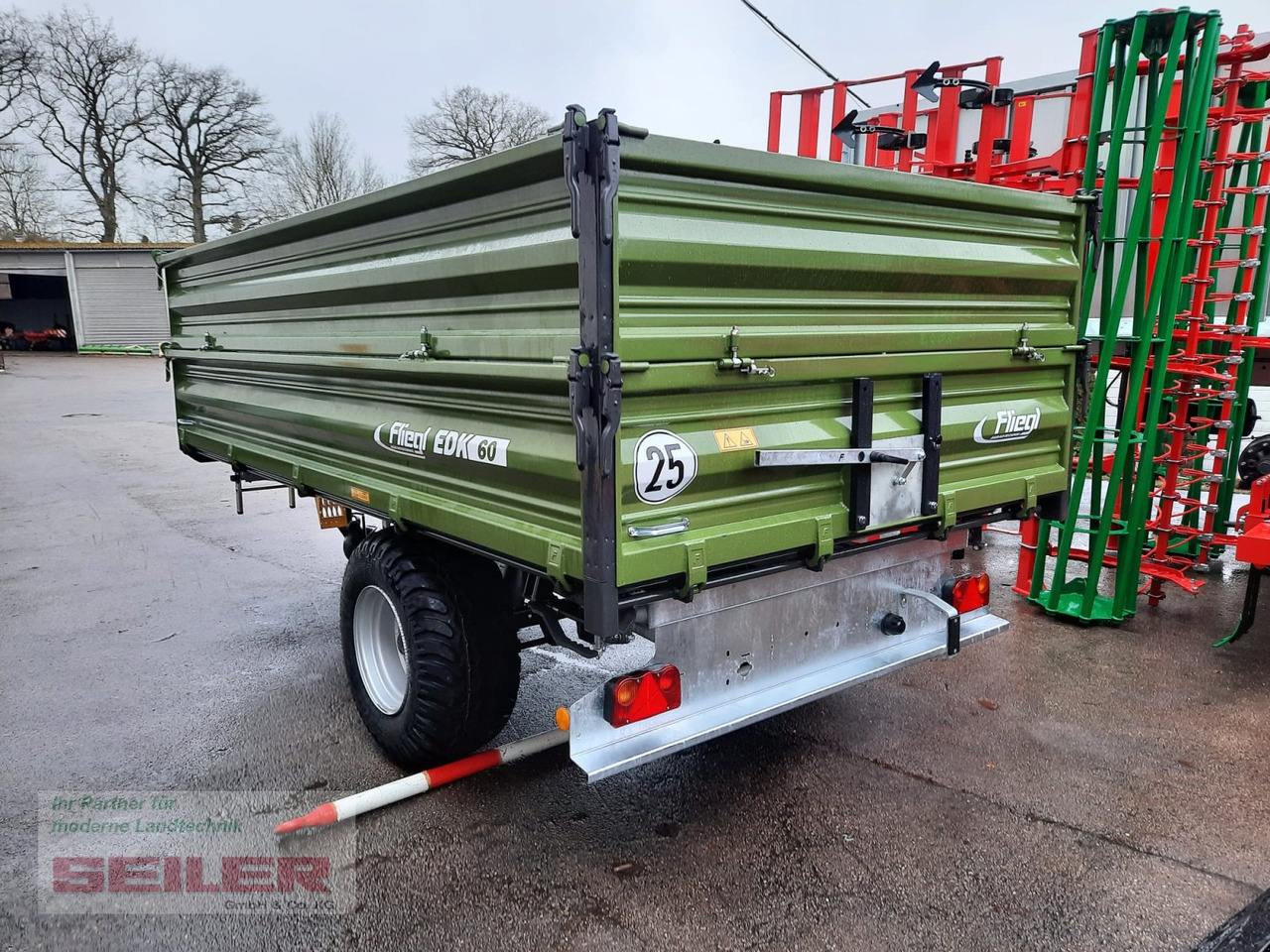 Fliegl EDK 60 FOX - Traktorska prikolica za farmu/ Kiper: slika 3 Fliegl EDK 60 FOX - Traktorska prikolica za farmu/ Kiper: slika 3