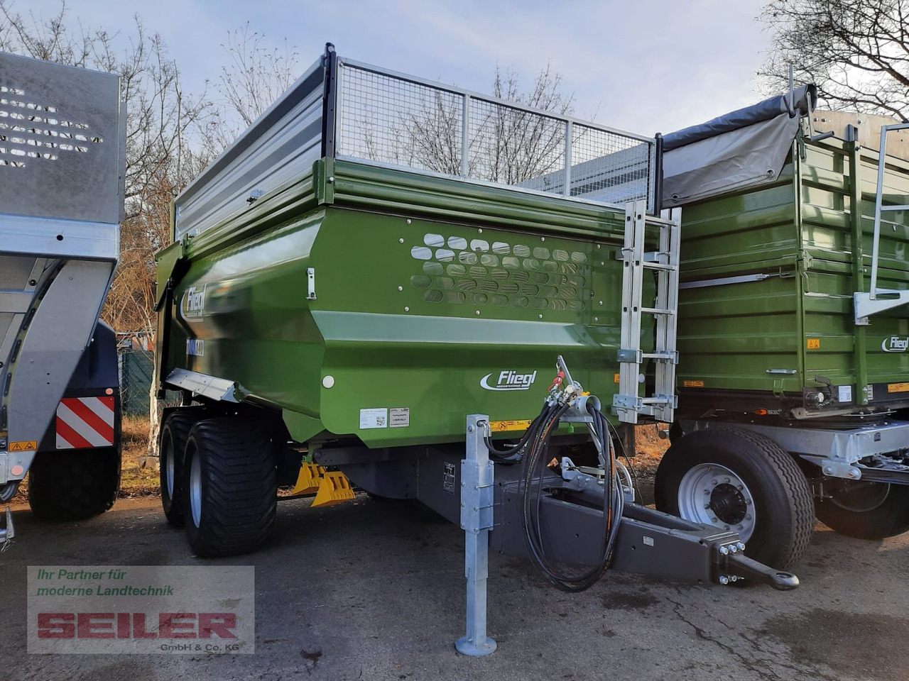 Fliegl TMK 140 FOX JUMBO-TITAN 20m³ - Traktorska prikolica za farmu/ Kiper: slika 1 Fliegl TMK 140 FOX JUMBO-TITAN 20m³ - Traktorska prikolica za farmu/ Kiper: slika 1
