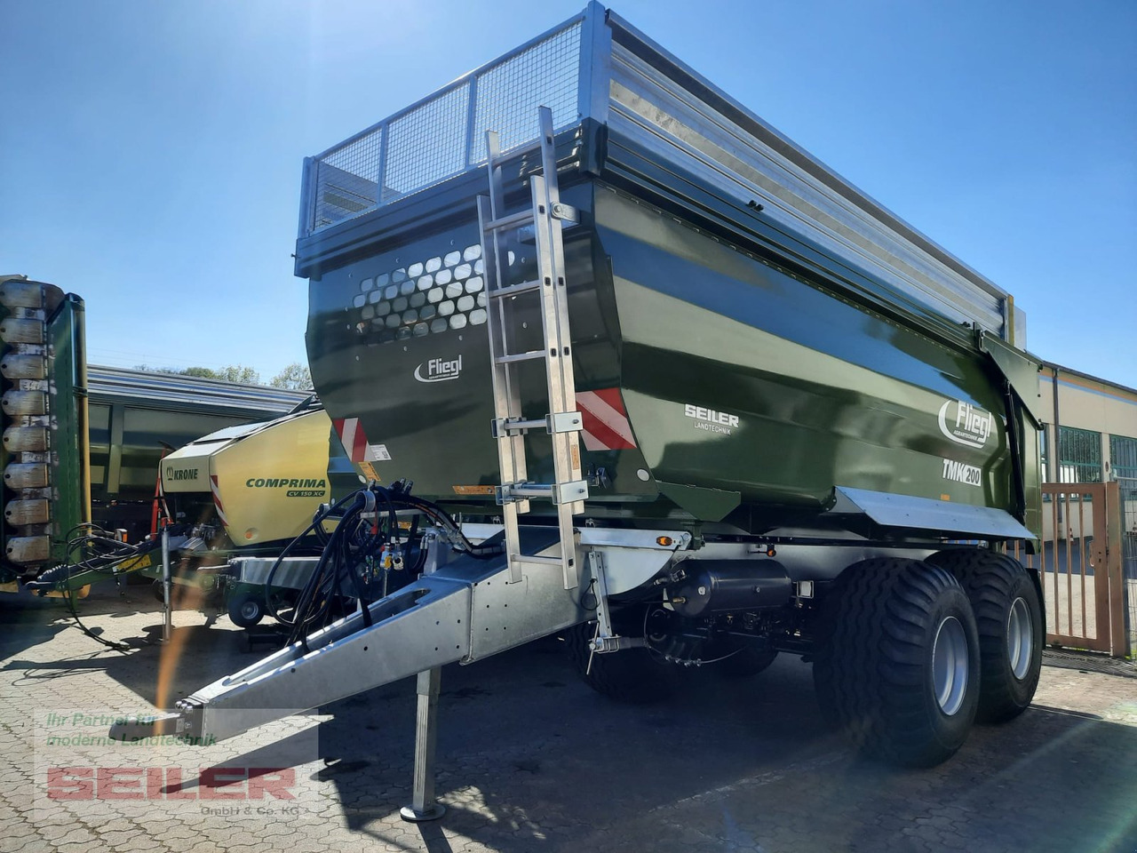 Fliegl TMK 200 FOX 27m³ - Traktorska prikolica za farmu/ Kiper: slika 1 Fliegl TMK 200 FOX 27m³ - Traktorska prikolica za farmu/ Kiper: slika 1