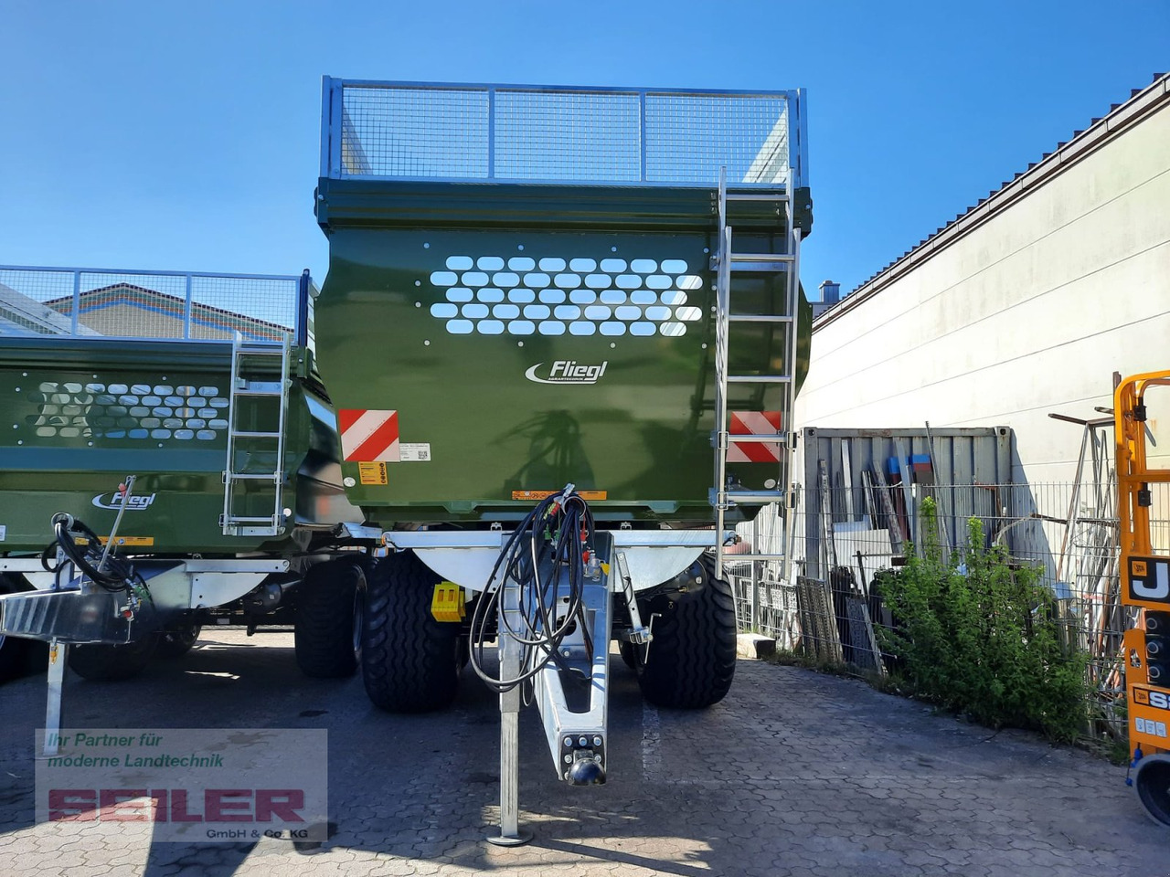 Fliegl TMK 200 FOX 27m³ - Traktorska prikolica za farmu/ Kiper: slika 3 Fliegl TMK 200 FOX 27m³ - Traktorska prikolica za farmu/ Kiper: slika 3