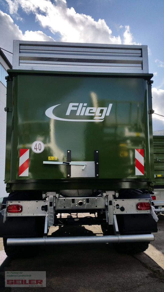 Fliegl TMK 269 FOX JUMBO 38m³ - Traktorska prikolica za farmu/ Kiper: slika 4 Fliegl TMK 269 FOX JUMBO 38m³ - Traktorska prikolica za farmu/ Kiper: slika 4