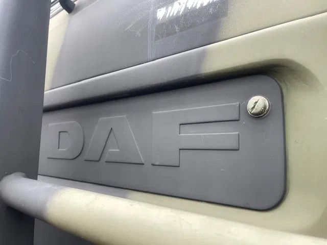 DAF 3600 6x6 - Kamion sa golom šasijom i zatvorenom kabinom: slika 5 DAF 3600 6x6 - Kamion sa golom šasijom i zatvorenom kabinom: slika 5