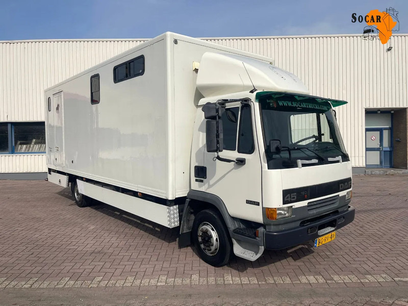 DAF LF 45.130 CLEAN HORSES NL-TRUCK - Kamioni za prevoz konja: slika 1 DAF LF 45.130 CLEAN HORSES NL-TRUCK - Kamioni za prevoz konja: slika 1