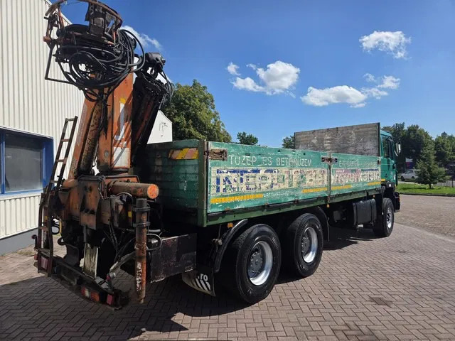 MAN 26.362 6x4 Full spring Euro 2 - Kamion sa tovarnim sandukom, Kamion sa dizalicom: slika 4 MAN 26.362 6x4 Full spring Euro 2 - Kamion sa tovarnim sandukom, Kamion sa dizalicom: slika 4