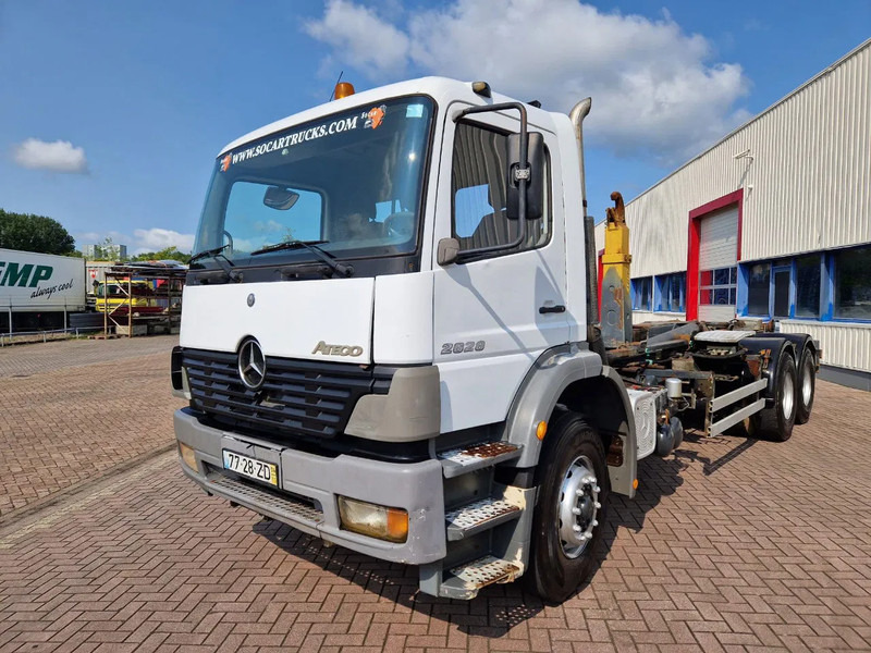 Mercedes-Benz Atego 2628 6x4, Manual gear, full steel suspension - Kamion sa golom šasijom i zatvorenom kabinom: slika 2 Mercedes-Benz Atego 2628 6x4, Manual gear, full steel suspension - Kamion sa golom šasijom i zatvorenom kabinom: slika 2