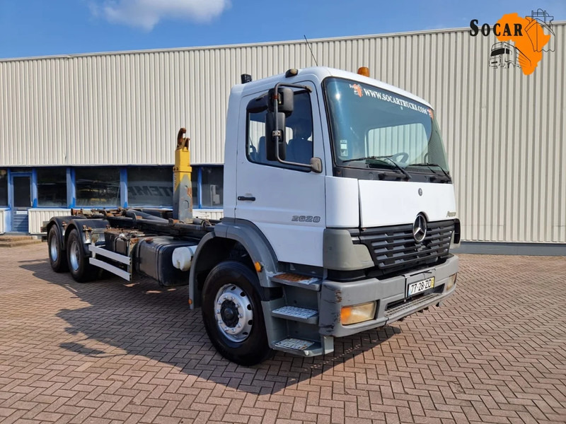 Mercedes-Benz Atego 2628 6x4, Manual gear, full steel suspension - Kamion sa golom šasijom i zatvorenom kabinom: slika 1 Mercedes-Benz Atego 2628 6x4, Manual gear, full steel suspension - Kamion sa golom šasijom i zatvorenom kabinom: slika 1