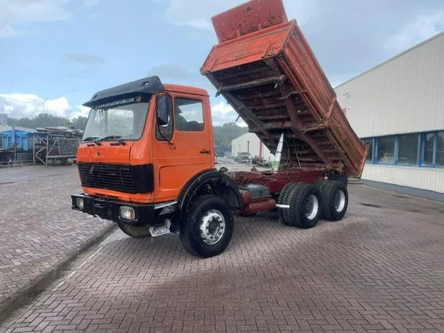 Mercedes-Benz SK 2635 V8 6X4 KIPPER FULL STEEL - Istovarivač: slika 2 Mercedes-Benz SK 2635 V8 6X4 KIPPER FULL STEEL - Istovarivač: slika 2