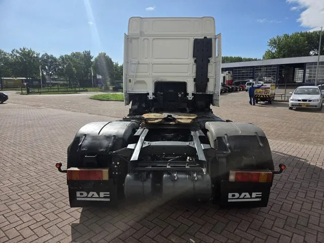 DAF XF 95.430 Manual gear Euro 3 - Tegljač: slika 5 DAF XF 95.430 Manual gear Euro 3 - Tegljač: slika 5