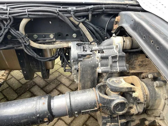 MAN TGS 18.480 Euro 5 Retarder 2-Tanks - Tegljač: slika 4 MAN TGS 18.480 Euro 5 Retarder 2-Tanks - Tegljač: slika 4