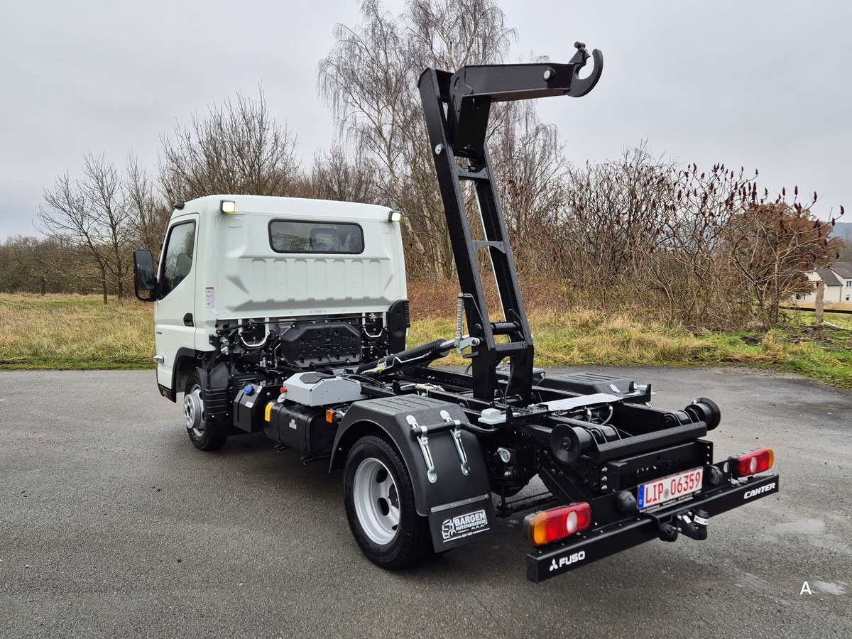 FUSO 3C15 Duonic Aut.City Abrollkipper AHK 3.5T sofor - Kamion sa hidrauličnom kukom: slika 2 FUSO 3C15 Duonic Aut.City Abrollkipper AHK 3.5T sofor - Kamion sa hidrauličnom kukom: slika 2