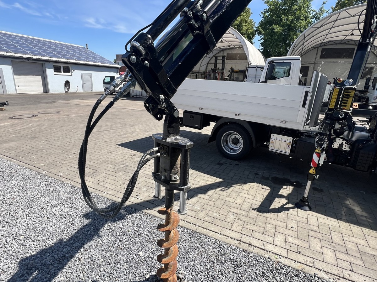 FUSO 3S15 Alu Pritsche 2.80m Ladekran Bohrgerät - Dostavno vozilo sa otvorenom sandukom: slika 3 FUSO 3S15 Alu Pritsche 2.80m Ladekran Bohrgerät - Dostavno vozilo sa otvorenom sandukom: slika 3