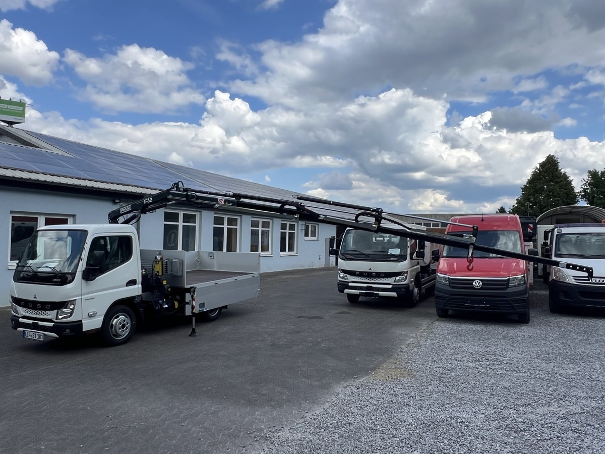 FUSO 3S15 Alu Pritsche 2.80m Ladekran Bohrgerät - Dostavno vozilo sa otvorenom sandukom: slika 5 FUSO 3S15 Alu Pritsche 2.80m Ladekran Bohrgerät - Dostavno vozilo sa otvorenom sandukom: slika 5