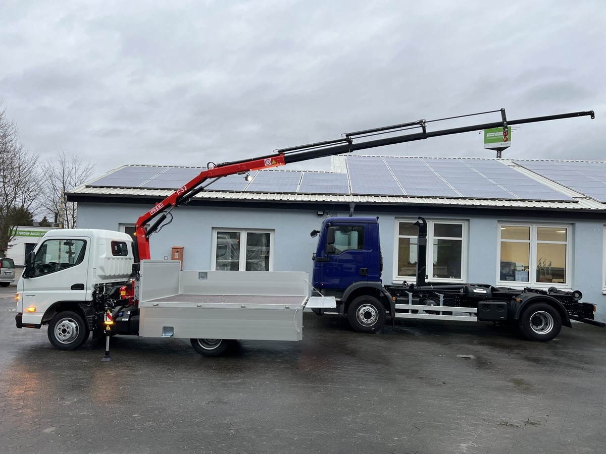 FUSO 3S15 Alu Pritsche 2.80m Ladekran Funk! - Dostavno vozilo sa otvorenom sandukom: slika 3 FUSO 3S15 Alu Pritsche 2.80m Ladekran Funk! - Dostavno vozilo sa otvorenom sandukom: slika 3