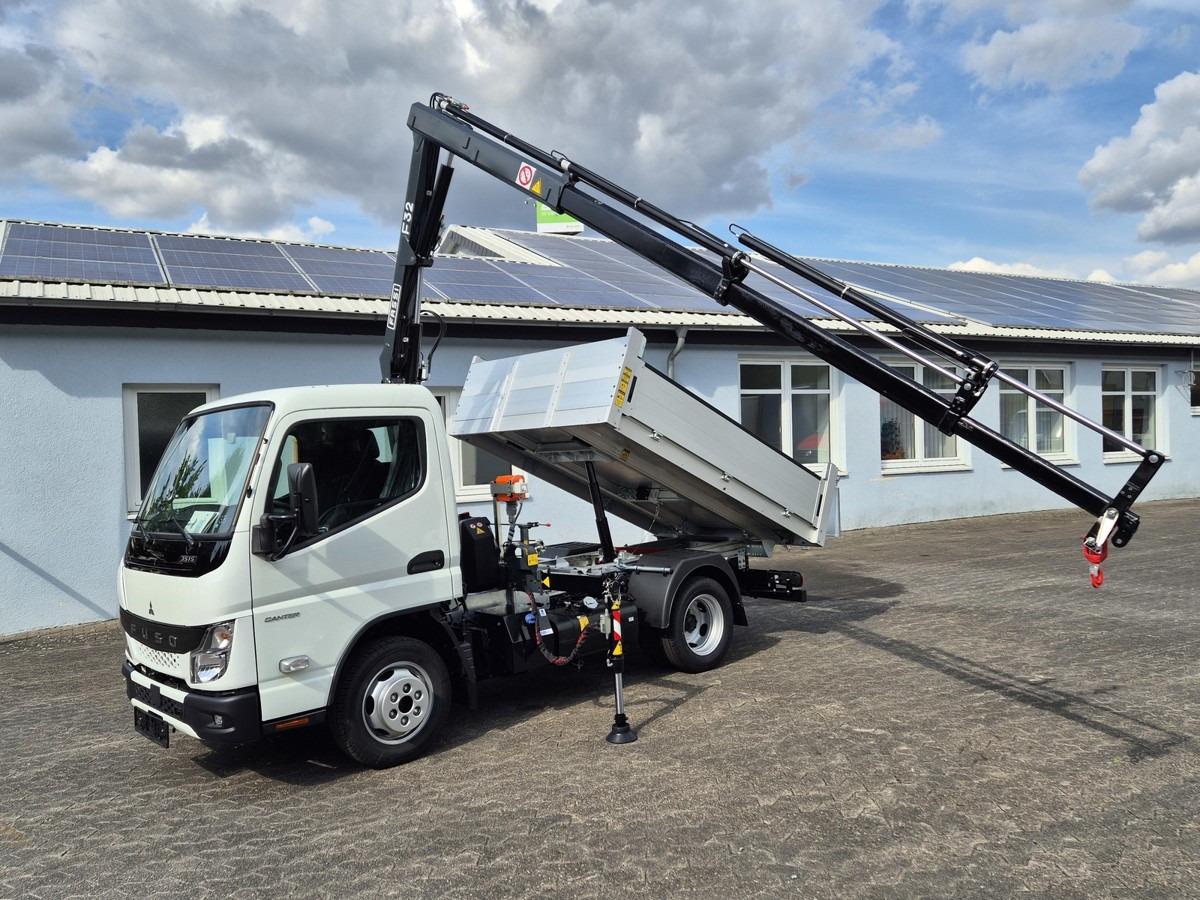 FUSO 3S15 Kipper mit Ladekran Funk 3x hydr. Kran - Dostavno vozilo istovarivač: slika 1 FUSO 3S15 Kipper mit Ladekran Funk 3x hydr. Kran - Dostavno vozilo istovarivač: slika 1