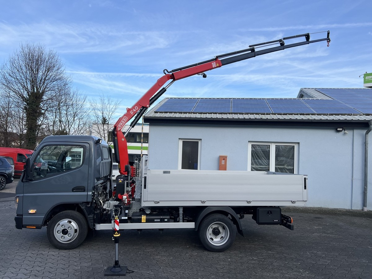 FUSO 6S15 Pritsche 3.0m Kran 4xhydr. Funk! - Dostavno vozilo sa otvorenom sandukom: slika 1 FUSO 6S15 Pritsche 3.0m Kran 4xhydr. Funk! - Dostavno vozilo sa otvorenom sandukom: slika 1