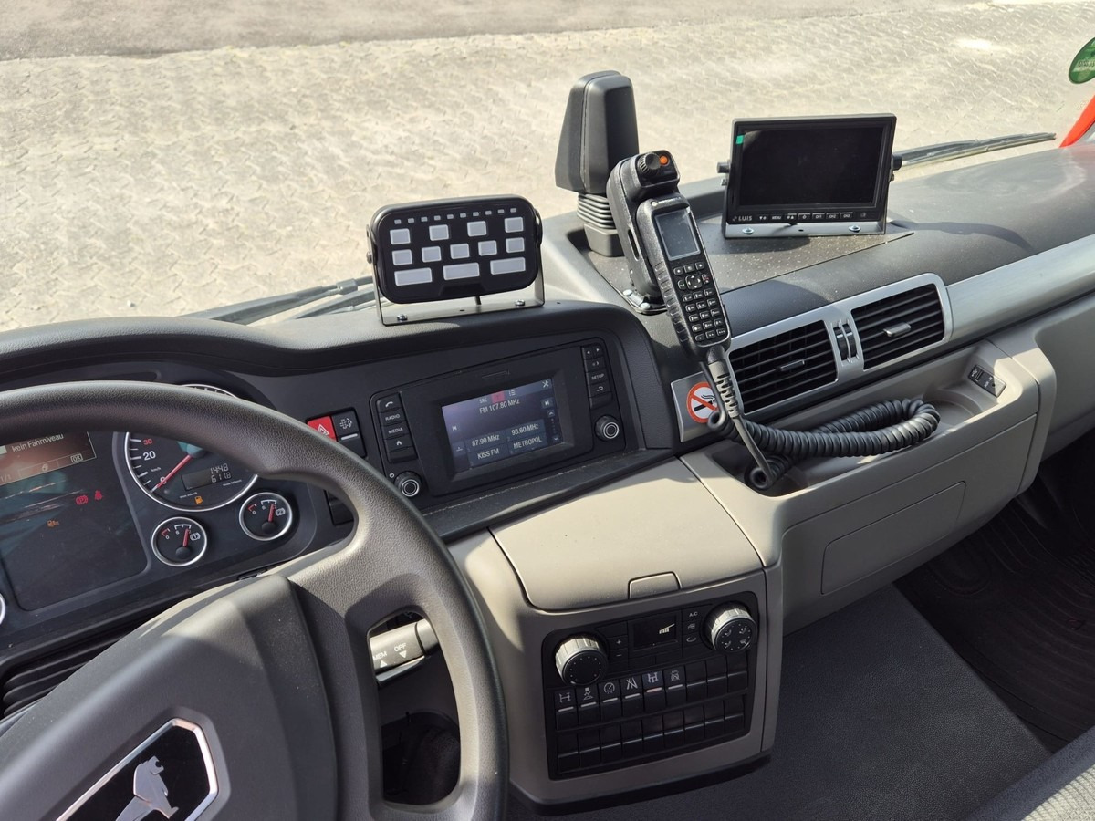 Kamion sa hidrauličnom kukom MAN TGL 8.190 Feuerwehrfahrzeug City Abrollkipper: slika 12 Kamion sa hidrauličnom kukom MAN TGL 8.190 Feuerwehrfahrzeug City Abrollkipper: slika 12