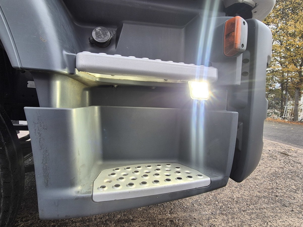 MAN TGM 15.290 BL Aut. Abrollkipper AHK - Kamion sa hidrauličnom kukom: slika 5 MAN TGM 15.290 BL Aut. Abrollkipper AHK - Kamion sa hidrauličnom kukom: slika 5