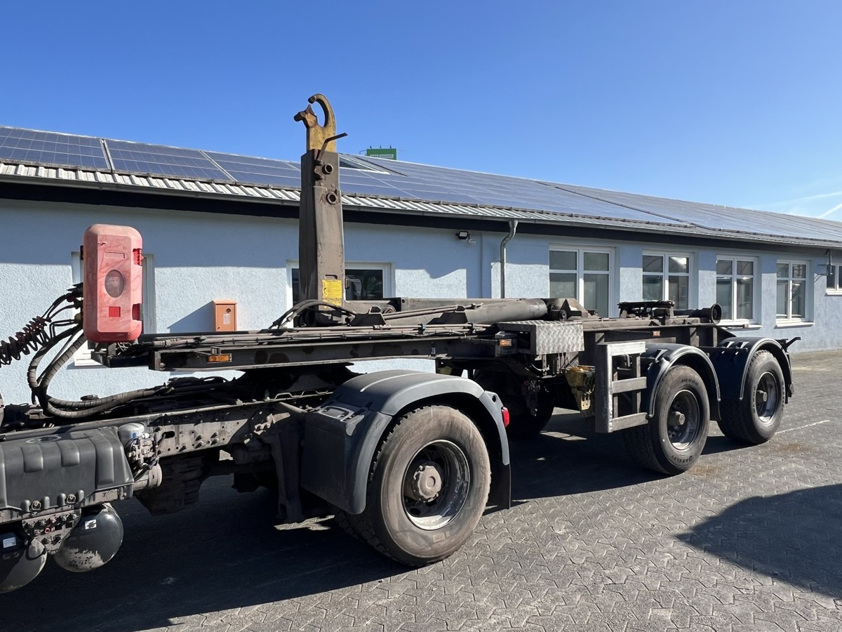 SHL20 Abrollkipper Hyva 30.65.SK1 Knick/Tele - Poluprikolica za prevoz kontejnera/ Poluprikolica sa promenjivim sandukom: slika 2 SHL20 Abrollkipper Hyva 30.65.SK1 Knick/Tele - Poluprikolica za prevoz kontejnera/ Poluprikolica sa promenjivim sandukom: slika 2