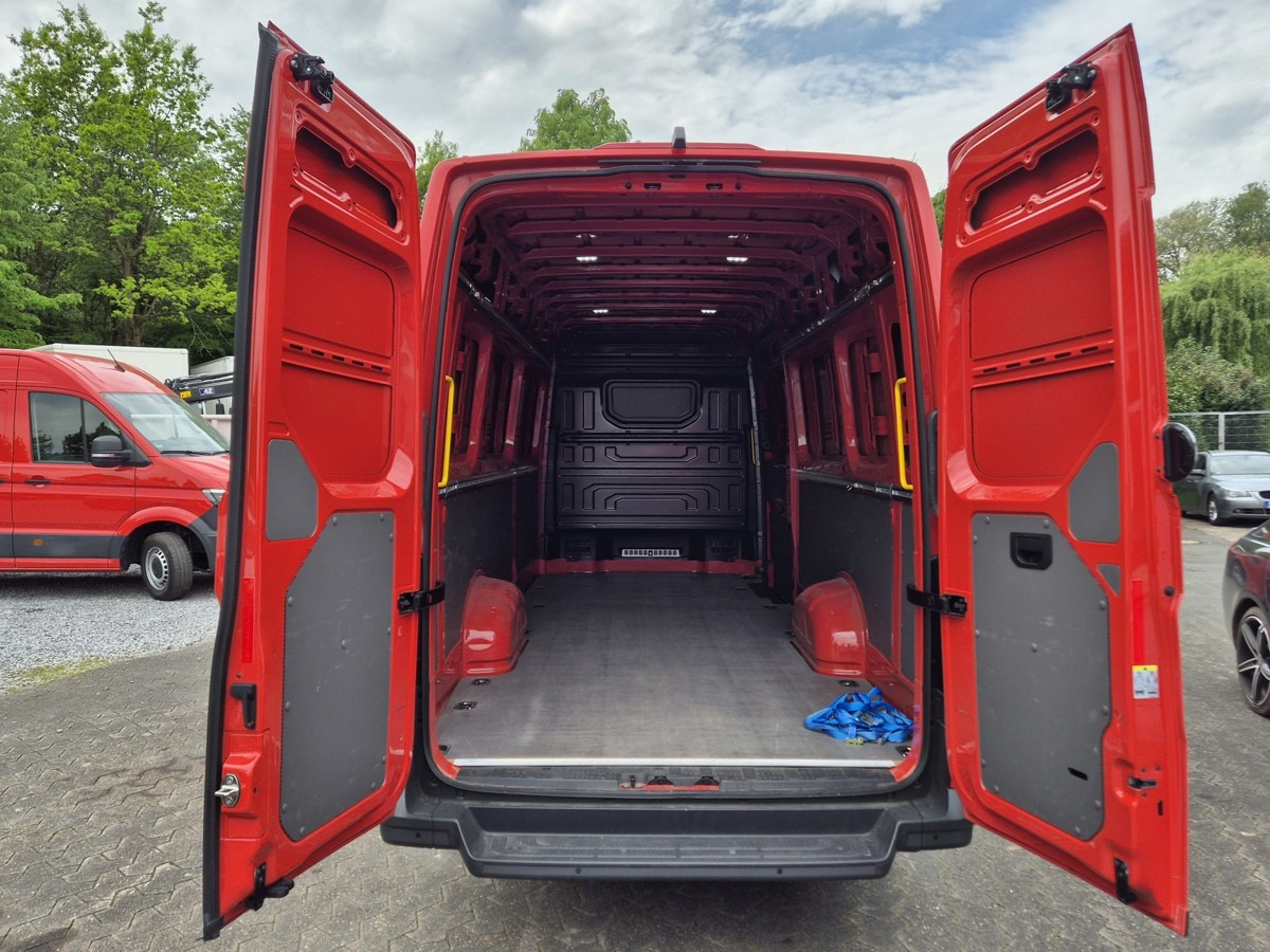 VW Crafter 35 Maxi L5H3 Extralang Kamera - Furgon: slika 4 VW Crafter 35 Maxi L5H3 Extralang Kamera - Furgon: slika 4