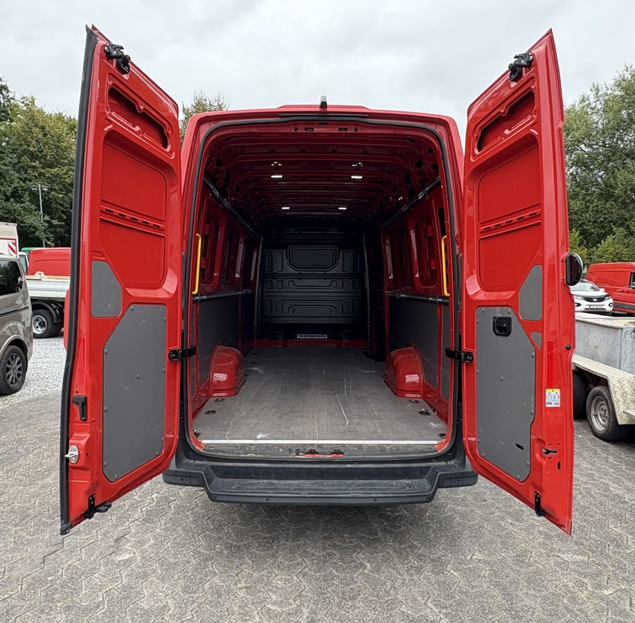 VW Crafter 35 Maxi L5H3 Extralang Kamera sofort ve - Furgon: slika 4 VW Crafter 35 Maxi L5H3 Extralang Kamera sofort ve - Furgon: slika 4