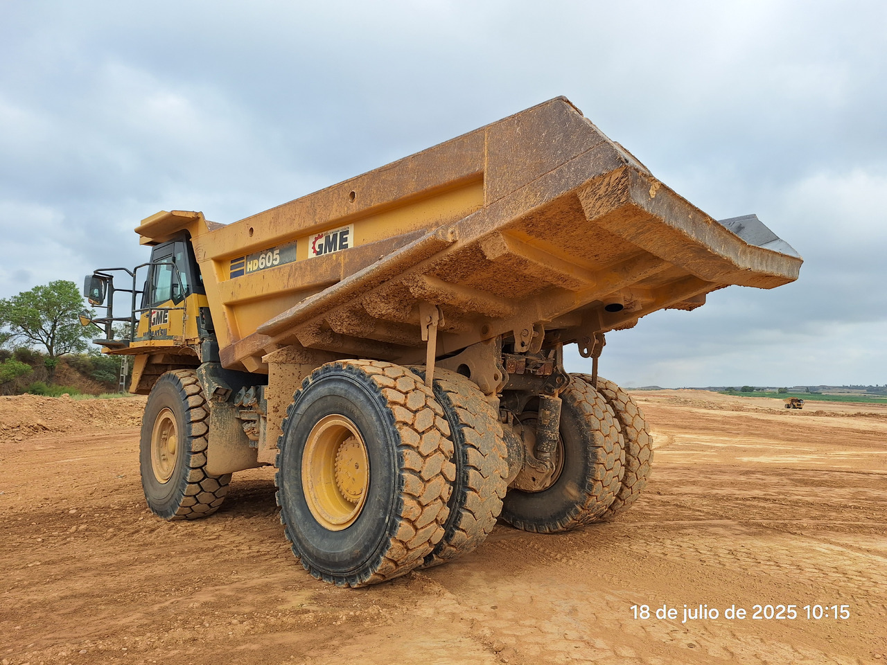 KOMATSU HD605 7-EO - Kiper sa krutom šasijom/ Kiper za kamen: slika 4 KOMATSU HD605 7-EO - Kiper sa krutom šasijom/ Kiper za kamen: slika 4