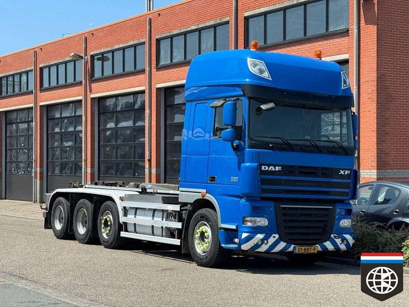 DAF XF 105.460 8X2/4 - 30t hooklift - CLEAN HOLLAND TRUCK - Kamion sa hidrauličnom kukom: slika 3 DAF XF 105.460 8X2/4 - 30t hooklift - CLEAN HOLLAND TRUCK - Kamion sa hidrauličnom kukom: slika 3