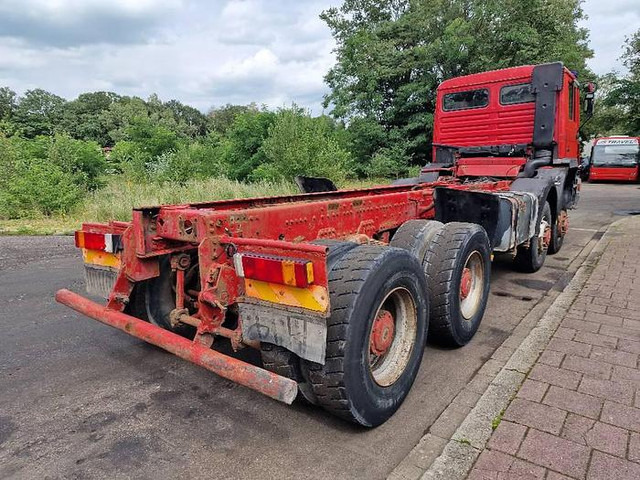 MAN 35.402 VFK - Kamion sa golom šasijom i zatvorenom kabinom: slika 5 MAN 35.402 VFK - Kamion sa golom šasijom i zatvorenom kabinom: slika 5