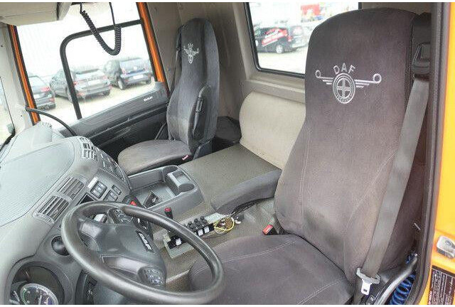 Kamion sa hidrauličnom kukom DAF CF 460 8x2, HLK 20 64.30, Lenk-Lift, Klima: slika 11 Kamion sa hidrauličnom kukom DAF CF 460 8x2, HLK 20 64.30, Lenk-Lift, Klima: slika 11