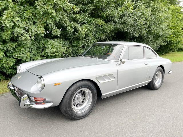 Ferrari 330 GT Coupe 2+2/TÜV neu/H-Zulassung - Coupe: slika 1 Ferrari 330 GT Coupe 2+2/TÜV neu/H-Zulassung - Coupe: slika 1