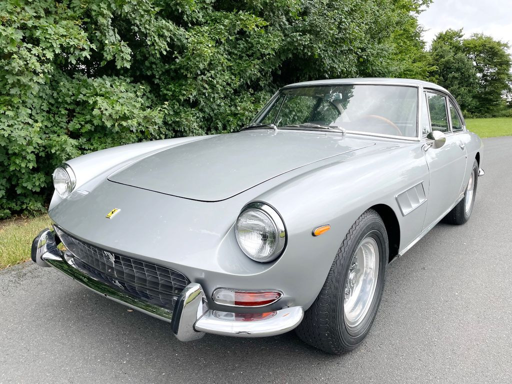 Ferrari 330 GT Coupe 2+2/TÜV neu/H-Zulassung - Automobil: slika 3 Ferrari 330 GT Coupe 2+2/TÜV neu/H-Zulassung - Automobil: slika 3
