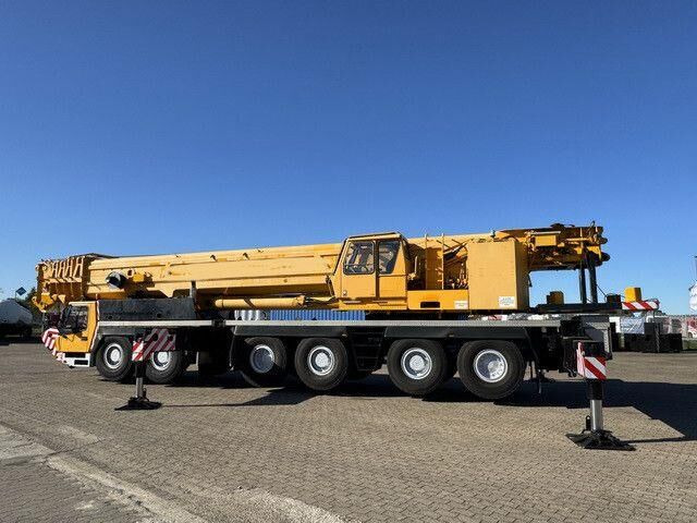 Grove GMK6300 300/330 Tonnen, Wippspitze, TOP-Zustand - Autokran za sve terene: slika 4 Grove GMK6300 300/330 Tonnen, Wippspitze, TOP-Zustand - Autokran za sve terene: slika 4