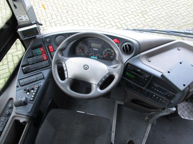 Iveco Crossway LE, EEV, 47 Sitze, A/C, Gurte Iveco Crossway LE, EEV, 47 Sitze, A/C, Gurte - Gradski autobus: slika 4 Iveco Crossway LE, EEV, 47 Sitze, A/C, Gurte Iveco Crossway LE, EEV, 47 Sitze, A/C, Gurte - Gradski autobus: slika 4