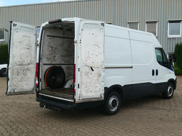 Iveco Daily 35S14/Hochdach/AHK/Klima - Furgon: slika 5 Iveco Daily 35S14/Hochdach/AHK/Klima - Furgon: slika 5