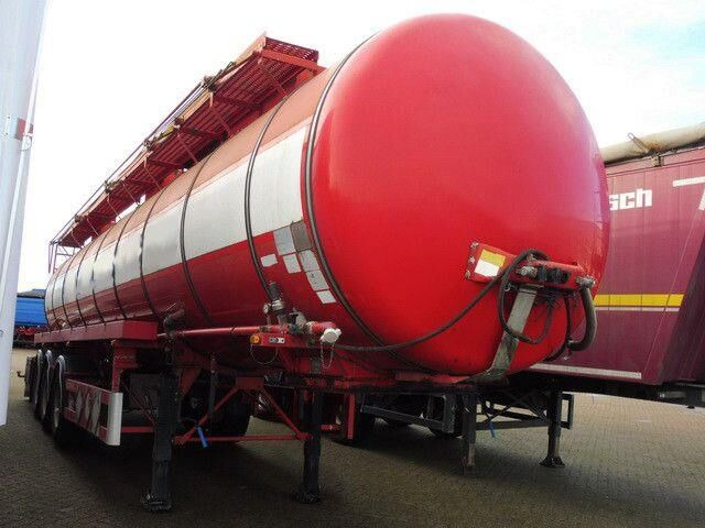 Kässbohrer Isoliert, Chemie, V2A, 32m³,Kompresor,Alu-Felgen - Poluprikolica cisterna: slika 2 Kässbohrer Isoliert, Chemie, V2A, 32m³,Kompresor,Alu-Felgen - Poluprikolica cisterna: slika 2