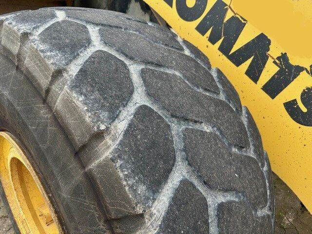 Komatsu WA 470-6, Schaufel mit Zähne 4,3m³ - Utovarivač točkaš: slika 5 Komatsu WA 470-6, Schaufel mit Zähne 4,3m³ - Utovarivač točkaš: slika 5