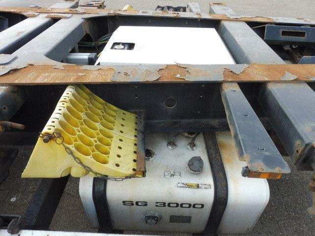 Krone SD, Alle Container, Thermo King , Alu-Felgen,BPW - Poluprikolica za prevoz kontejnera/ Poluprikolica sa promenjivim sandukom: slika 4 Krone SD, Alle Container, Thermo King , Alu-Felgen,BPW - Poluprikolica za prevoz kontejnera/ Poluprikolica sa promenjivim sandukom: slika 4