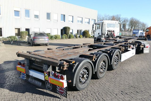 Krone SD, Container-Chassis, Heckausschub, Luft-Lift - Poluprikolica za prevoz kontejnera/ Poluprikolica sa promenjivim sandukom: slika 4 Krone SD, Container-Chassis, Heckausschub, Luft-Lift - Poluprikolica za prevoz kontejnera/ Poluprikolica sa promenjivim sandukom: slika 4