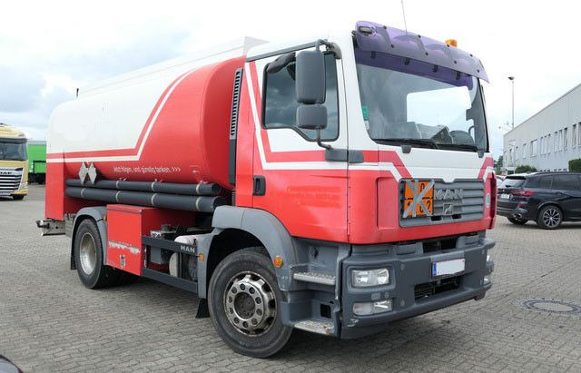 MAN 18.280 TGM, 14m³, 3 Kammern, 2x Schlauchtrommel - Kamion cisterna: slika 4 MAN 18.280 TGM, 14m³, 3 Kammern, 2x Schlauchtrommel - Kamion cisterna: slika 4