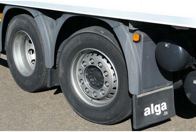 MAN 26.420 TGS LL 6x2, Intarder, LBW 2.5to., Gelenkt - Kamion sa zatvorenim sandukom: slika 4 MAN 26.420 TGS LL 6x2, Intarder, LBW 2.5to., Gelenkt - Kamion sa zatvorenim sandukom: slika 4