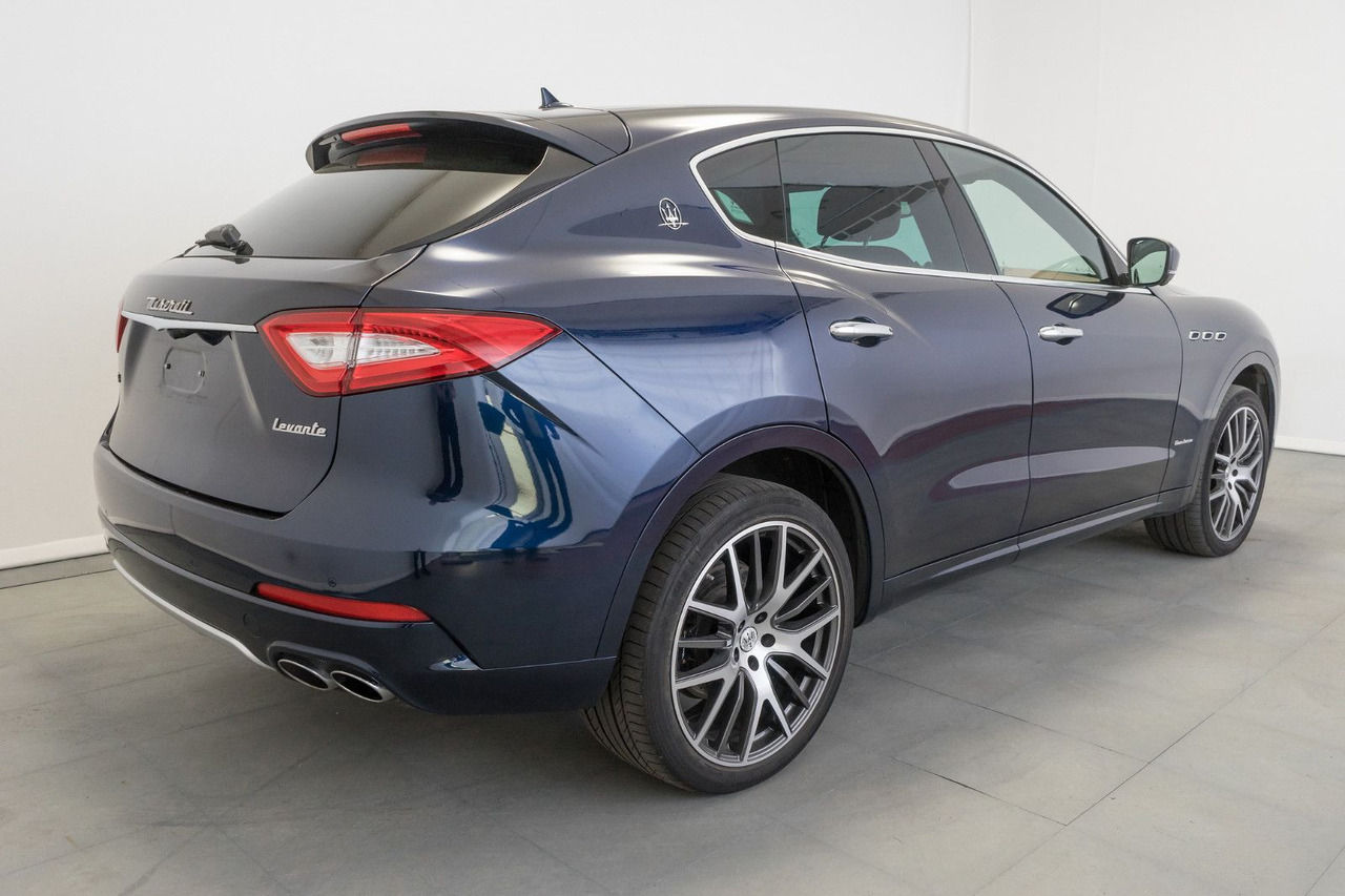 Maserati Levante Q4 Gran Lusso/2. Hand/TOP! - SUVSUV: slika 4 Maserati Levante Q4 Gran Lusso/2. Hand/TOP! - SUVSUV: slika 4