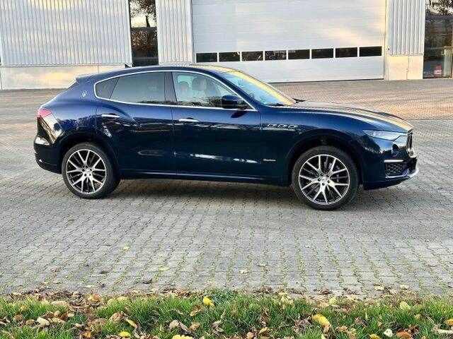 Maserati Levante Q4 Gran Lusso/2. Hand/TOP! - Dostavno vozilo sa otvorenom sandukom: slika 4 Maserati Levante Q4 Gran Lusso/2. Hand/TOP! - Dostavno vozilo sa otvorenom sandukom: slika 4