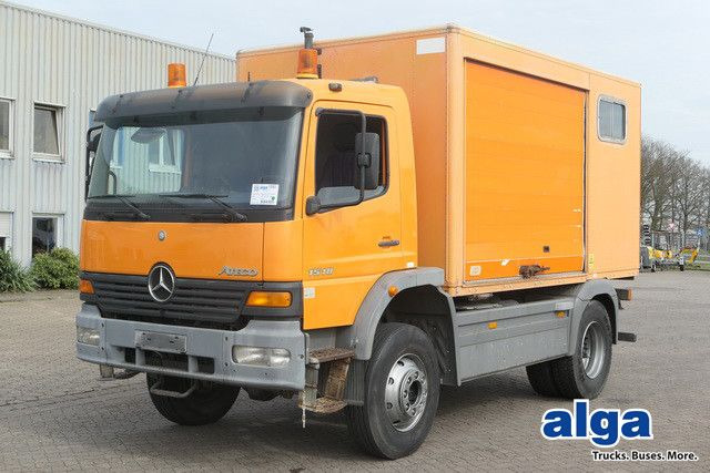 Mercedes-Benz 1518 A Atego 4X4, Klima, AHK, Allrad, Rolltor - Kamion sa zatvorenim sandukom: slika 1 Mercedes-Benz 1518 A Atego 4X4, Klima, AHK, Allrad, Rolltor - Kamion sa zatvorenim sandukom: slika 1